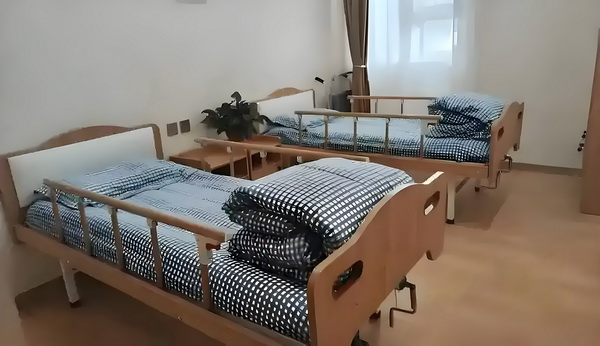 学历深圳入户多久_袁姗姗哀牢山“上班记”：当明星特权遇上蚂蟥 一辆野猪快车城际撞上