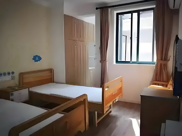 没有学历可以申请深圳户口吗?_探花看腻了，看乌克兰00后老师isabellastar的作品，欲罢不能 被港如今媒拍得近照