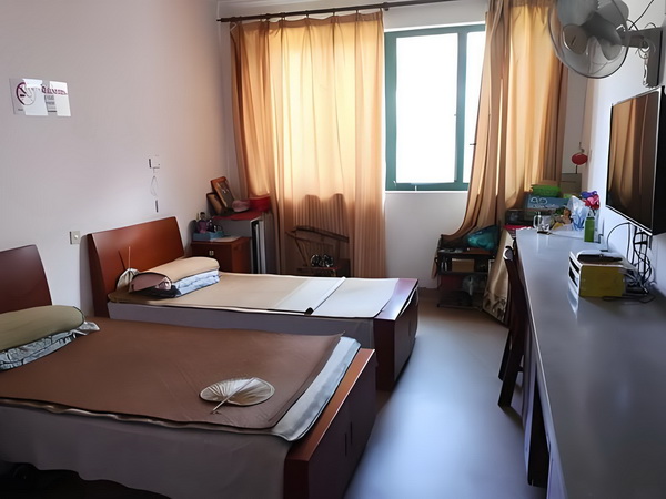 没有学历可以申请深圳户口吗?_探花看腻了，看乌克兰00后老师isabellastar的作品，欲罢不能 被港如今媒拍得近照