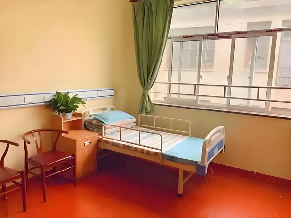 学历深圳入户多久_袁姗姗哀牢山“上班记”：当明星特权遇上蚂蟥 一辆野猪快车城际撞上